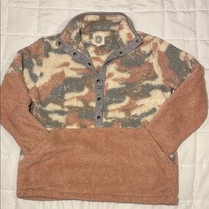 Camouflage Half-Snap Fleece Pullover in Blush size M